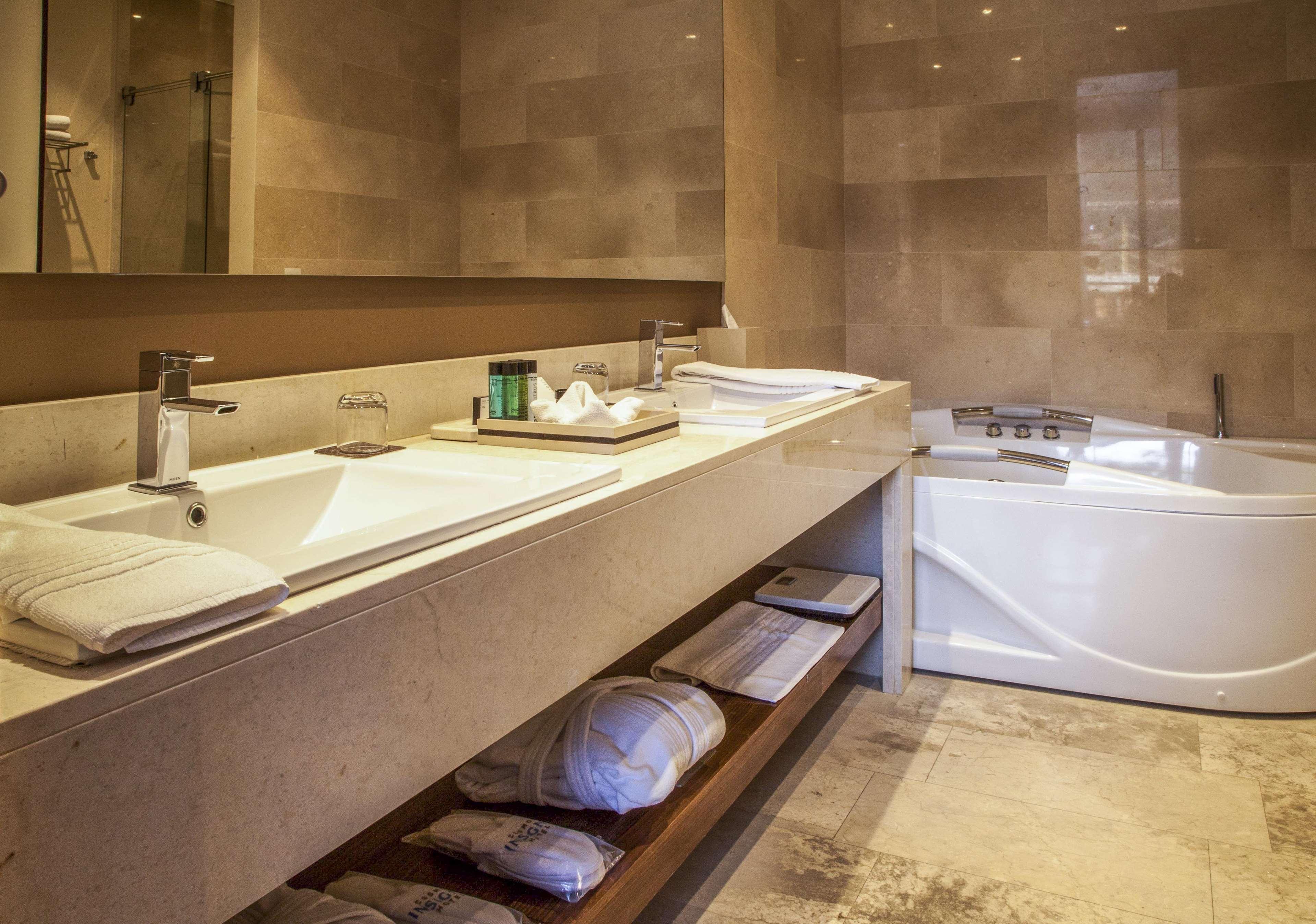 Hotel Doubletree By Hilton Bogota Parque 93 Zewnętrze zdjęcie